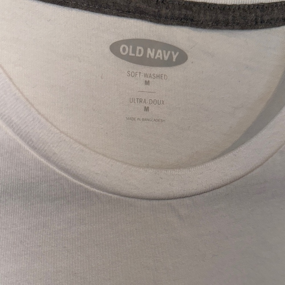Old Navy- Classic White Men's T-Shirt size Medium - Picture 5 of 12